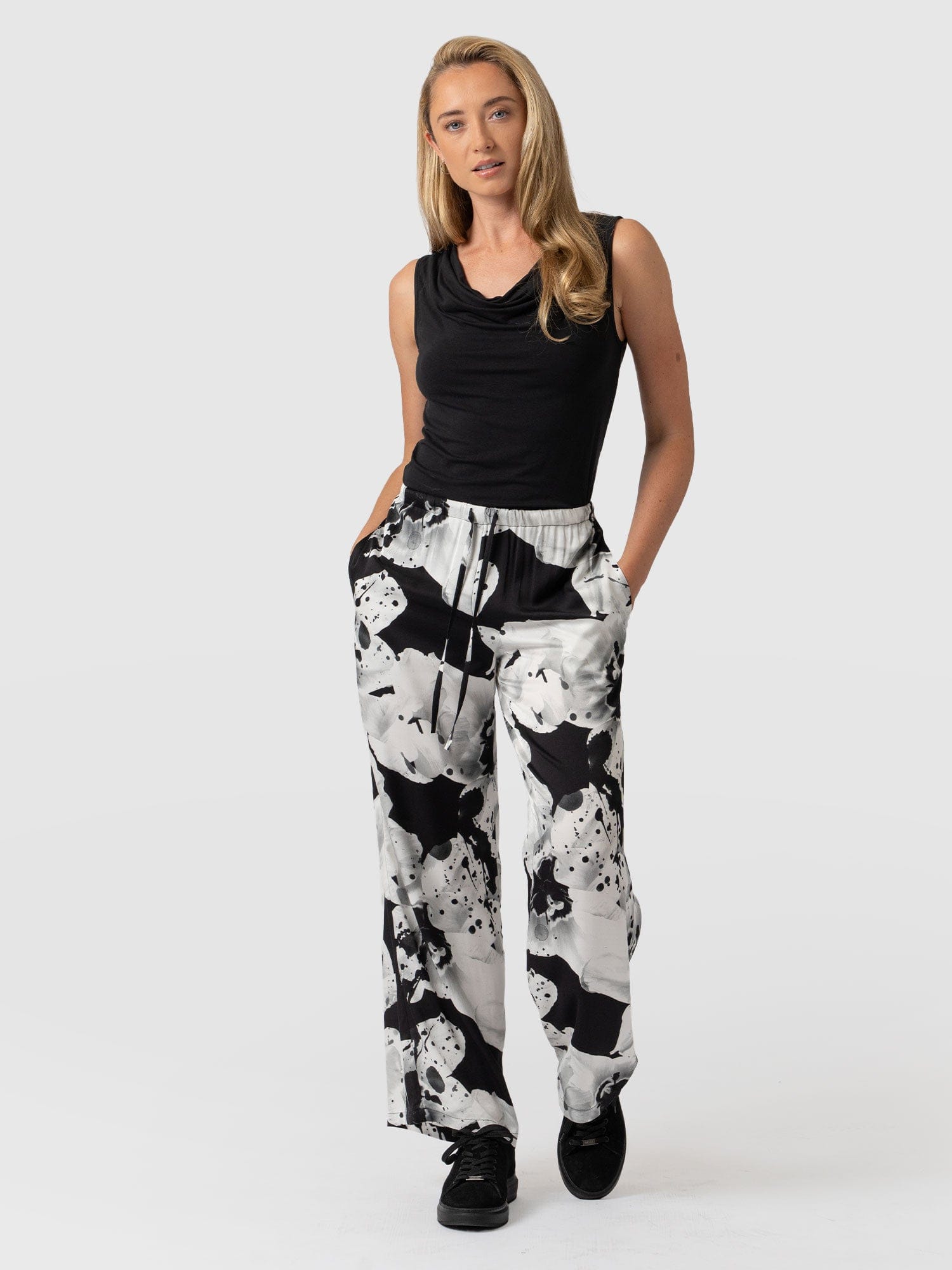 SereneStyles™ | Corinne Pant